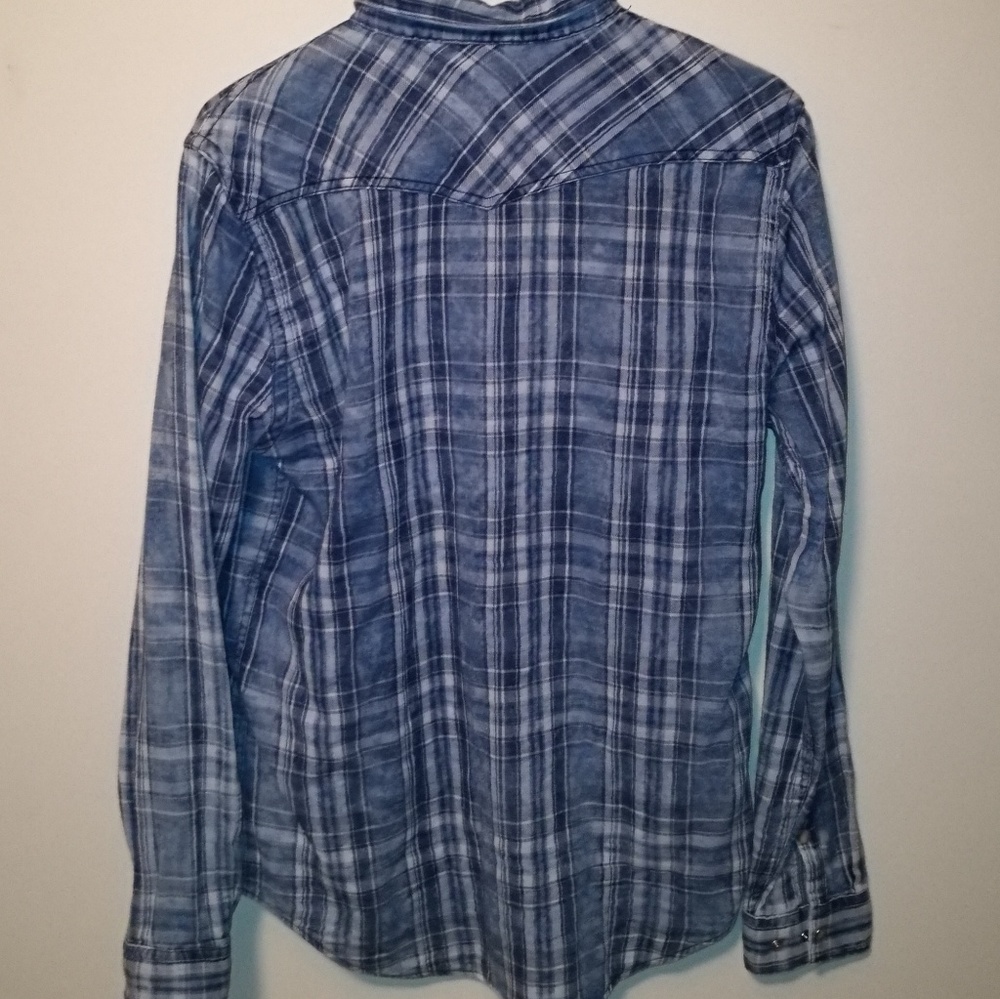 Express button up - Picture 2 of 3